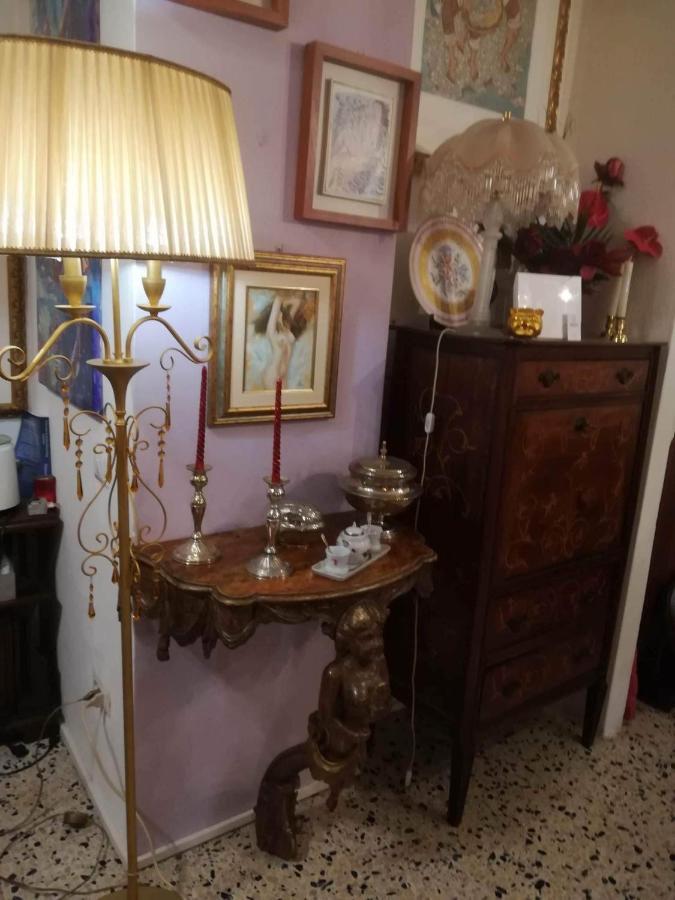 Domus Aurea Bed & Breakfast Oristano Exterior photo